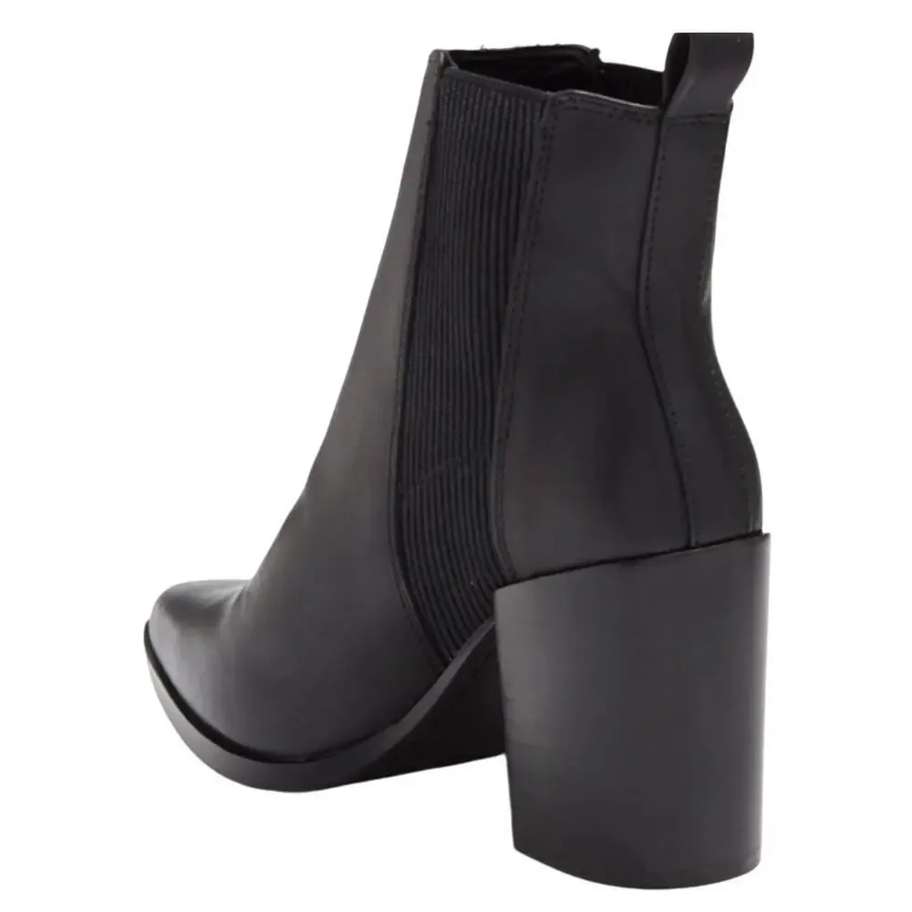 Steve Madden Trekk Pointed Toe High Heel Leather Bootie in Black, Size 8.5​​​​